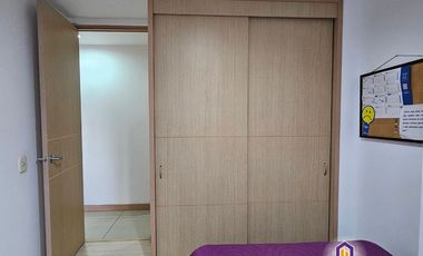 Apartamento de 3 alcobas en venta. Sabaneta, Tres Esquinas