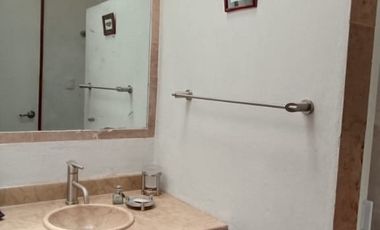RENTA CASA AMUEBLADA EN CONDOMINIO CON VIGILANCIA 24/7 BUENAVISTA, CUERNAVACA $35,000.00