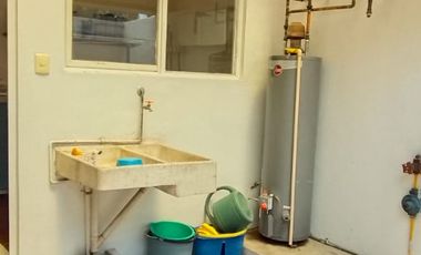 RENTA CASA AMUEBLADA EN CONDOMINIO CON VIGILANCIA 24/7 BUENAVISTA, CUERNAVACA $35,000.00