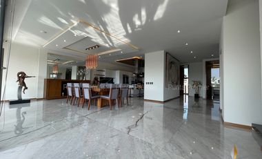 Casa de Lujo en Venta en Puerta las Lomas Coto con Amenidades