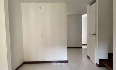 Casa  en arriendo, Prados  de   Sabaneta,  Sabaneta, Antioquia
