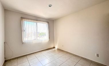 Casa en Venta en Puerta de Piedra con 64 m2 de terreno excedente