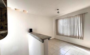 Casa en Venta en Puerta de Piedra con 64 m2 de terreno excedente