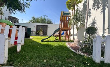 Casa en Venta en Puerta de Piedra con 64 m2 de terreno excedente