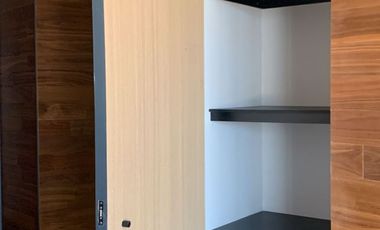 Renta o venta de departamento en Torre Abric con excelente cercanía a avenidas principales.