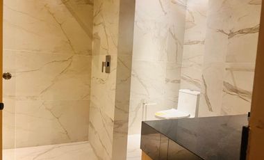 Renta o venta de departamento en Torre Abric con excelente cercanía a avenidas principales.