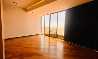 Renta o venta de departamento en Torre Abric con excelente cercanía a avenidas principales.