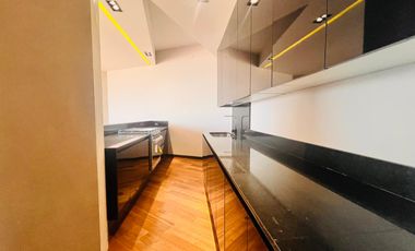 Renta o venta de departamento en Torre Abric con excelente cercanía a avenidas principales.