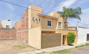 BONITA CASA EN  LA PIEDAD MUY CERCA DEL CENTRO
