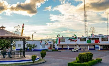 Rancho Con Bello Bosque, A Solo 7 Minutos de la Autopista México A Querétaro Km. 97.5.  En San Francisco Soyaniquilpan Edo. Méx.