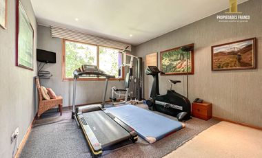 LAS CONDES. VENTA PENTHOUSE DE 500 M2 CONDOMINIO DE 3 DEPTOS