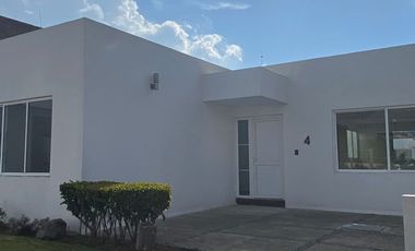 VENTA DE CAS A 2 MINUTOS DE LA ZONA DORADA DE METEPEC