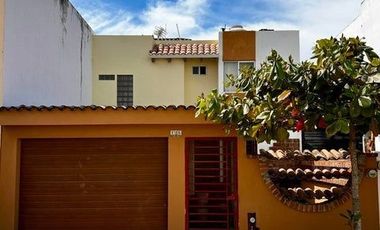Amplia Casa en Los Médanos Residencial | Puerto Vallarta - ¡Oportunidad de Inversión!