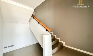 CONCON VENTA CASA A ESTRENAR 3D 4B CON VISTA EN CONDOMINIO