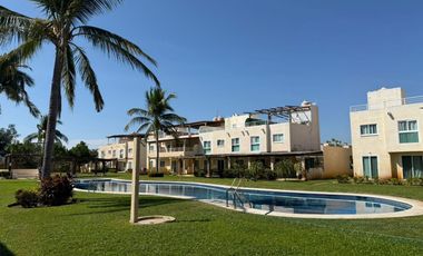 Villa con alberca Fracc. MArina Diamante