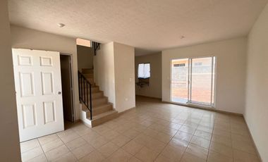 CASA EN FRACC. VIÑEDOS - Modelo Mediano