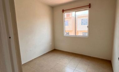 CASA EN FRACC. VIÑEDOS - Modelo Mediano