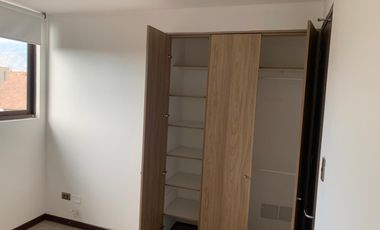 Hermosa casa 3 dormitorios 3 baños en condominio Los Poleros