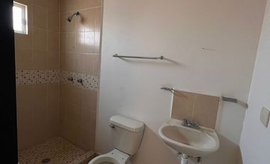 CASA EN FRACC. VIÑEDOS - Modelo Chico