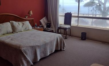 Preciosa casa en chorrillos frente al mar