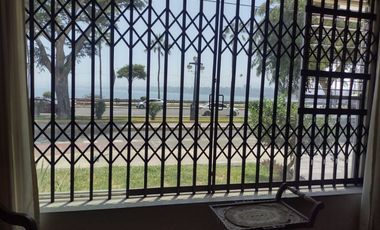 Preciosa casa en chorrillos frente al mar