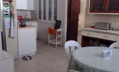 Preciosa casa en chorrillos frente al mar