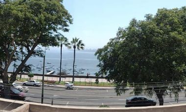 Preciosa casa en chorrillos frente al mar