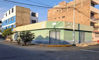 CASA EN VENTA EN ESQUIN, URB. JORGE CHAVEZ CALLAO, CERCA DE LA AV. TOMAS VALLE Y PACASMAYO