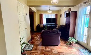Casa Sector Av Guanaco y Cotapos 3D 1B Estacionamiento