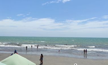 🏢 VENDO HERMOSO DEP. - TRES DORMITORIOS - QUINTO PISO. (TONSUPA - Club Resort del Pacífico) $65,000.oo