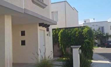 Casa AMUEBLADA en renta en Puerta Verona Querétaro