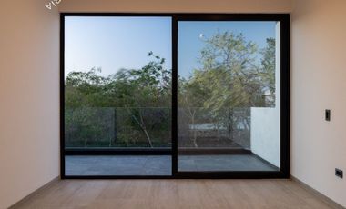 Casa nueva en venta con amenidades premium en una de las mejores privadas de Mérida.