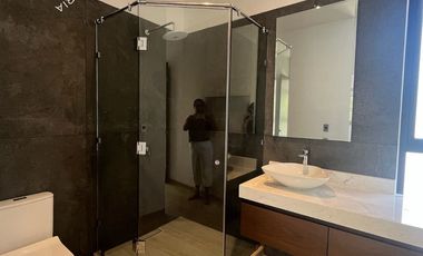 Casa nueva en venta con amenidades premium en una de las mejores privadas de Mérida.
