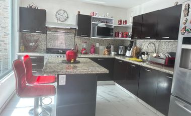 Casa en venta en Avenida Desierto de los Leones