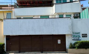 Casa en venta en Avenida Desierto de los Leones