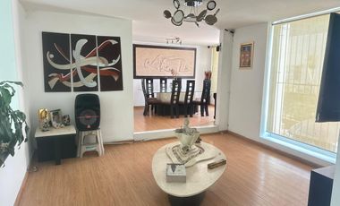 Casa en venta en Avenida Desierto de los Leones
