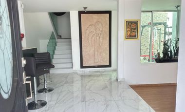 Casa en venta en Avenida Desierto de los Leones