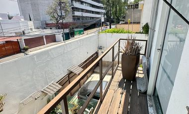 Casa en venta en Avenida Desierto de los Leones