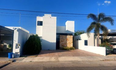Casa amueblada en renta, tres habitaciones, Conkal, Yucatán