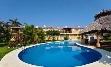 CASA EN CONDOMINIO EN VENTA EN JOYAS DE IXTAPA 4 RECAMARAS