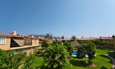 CASA EN CONDOMINIO EN VENTA EN JOYAS DE IXTAPA 4 RECAMARAS