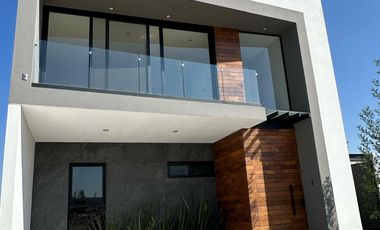 VENTA DE CASA EN CONDOMINIO EN LA VISTA RESIDENCIAL