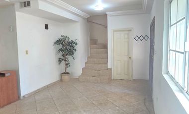 CASA DE RENTA EN FRACCIONAMIENTO LAS FUENTES