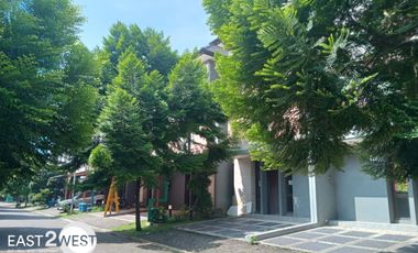 Dijual/Disewakan Rumah Regentown BSD City Tangerang Bagus Cantik Nyaman Lokasi Sangat Strategis
