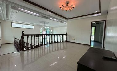 FIVE BEDROOM HOUSE WITH POOL FOR RENT IN FRIENDSHIP ANGELES CITY