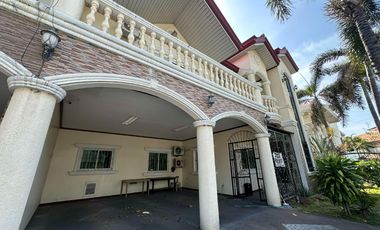 FIVE BEDROOM HOUSE WITH POOL FOR RENT IN FRIENDSHIP ANGELES CITY