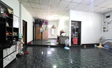 2 Houses in the Heart of Rayong City!! Prime Location on Sukhumvit Road!! Great for Apartment or Rental Business – High Profit Potential!!