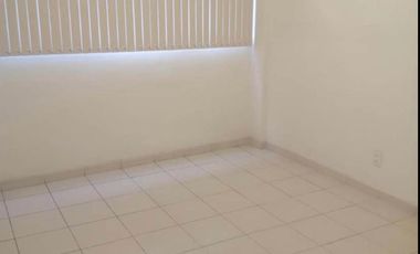 DEPARTAMENTO EN VENTA 2 REC CUARTO DE SERVICIO
