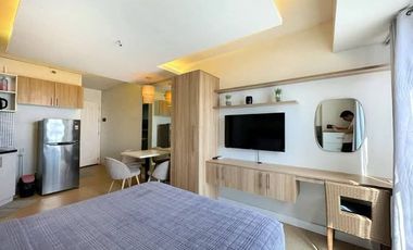 Fully Furnished Studio with Amenity View – Avida Riala Tower 2
