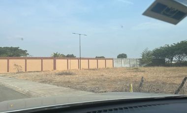Terreno en venta en Samborondon